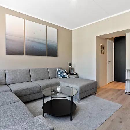 Ny Sentral Og Moderne Apartment