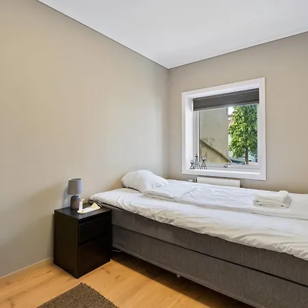 Ny Sentral Og Moderne Kristiansand