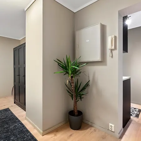 Ny Sentral Og Moderne Apartman